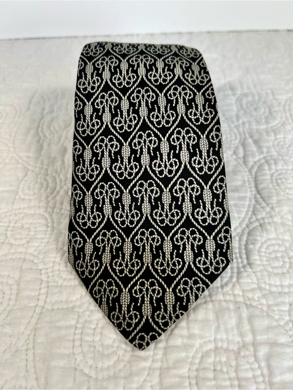 Vintage Hermes Silk Tie 694 OA Black White Equestrian Rope Knot Motif France